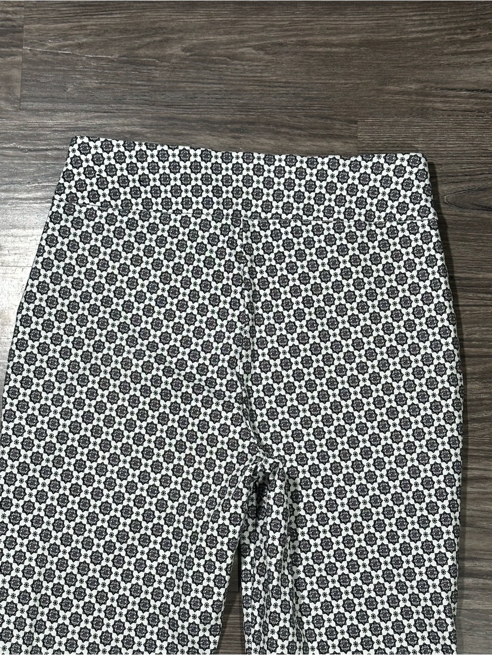 PHILOSOPHY Black & White Geometric Print Pull On Stretch Cropped Capri Pants S - Picture 8 of 9